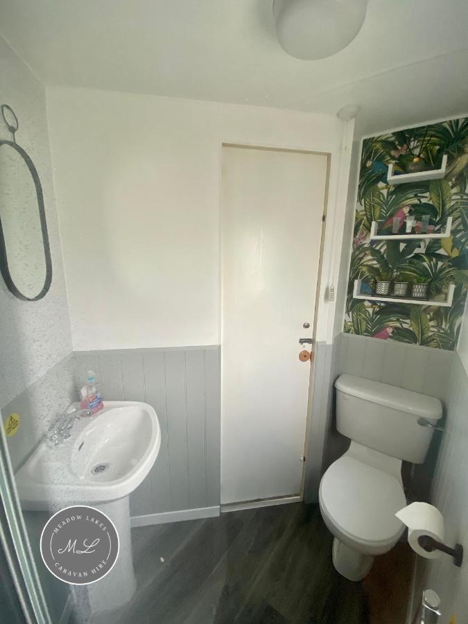 Promenade 566, Direct Beach Access, Close To Fantasy Island, Wifi, Pet Friendly - Meadow Lakes Caravan & Lodge Hire Skegness Bagian luar foto